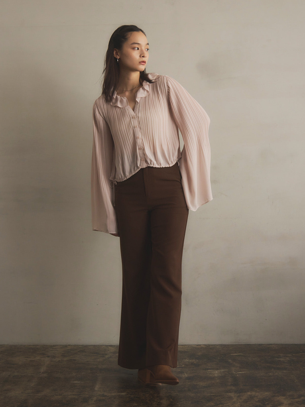 MODEL:163cm／COLOR:BROWN／SIZE:36