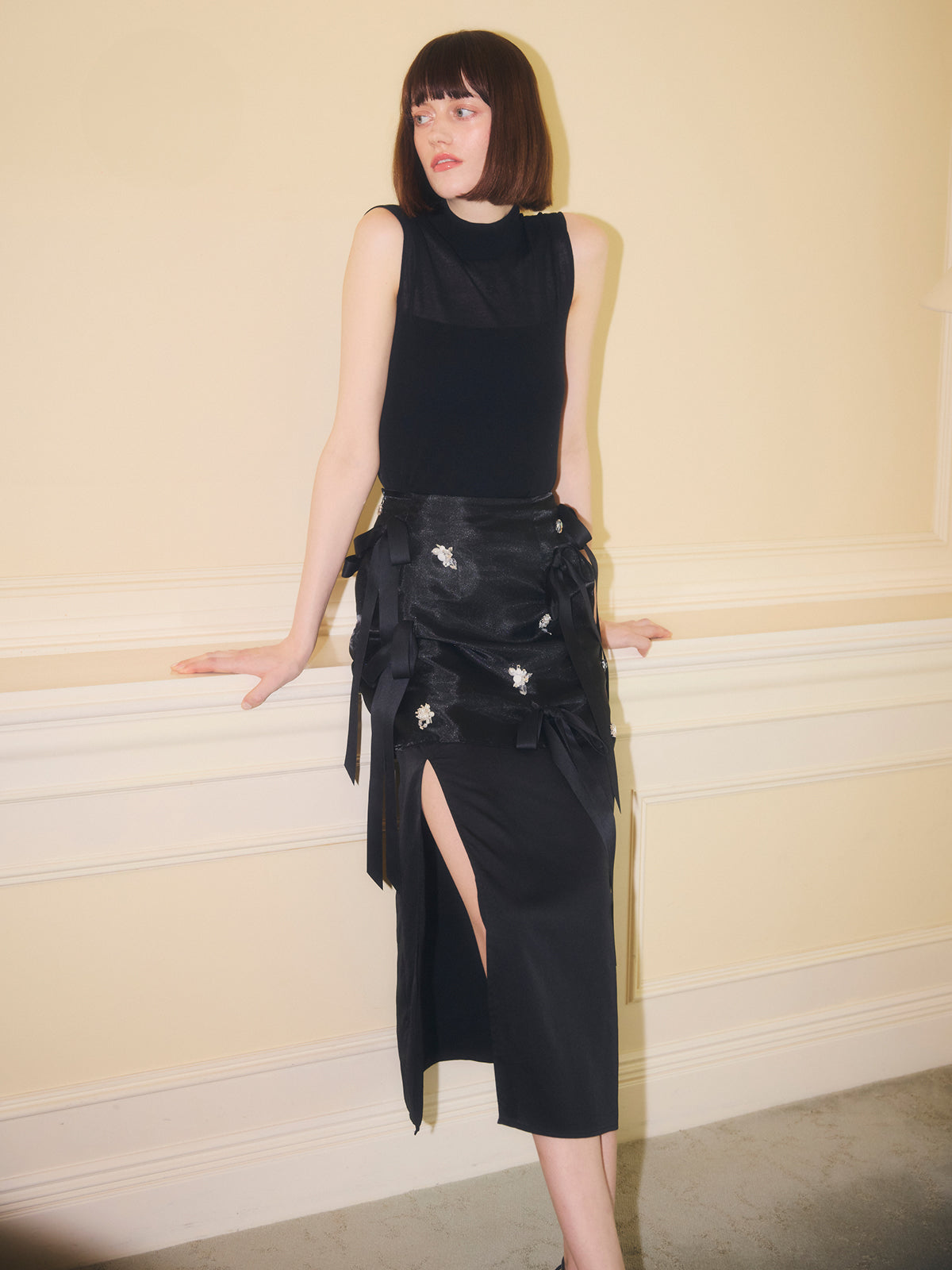 MODEL:177cm／COLOR:BLACK／SIZE:36(S)