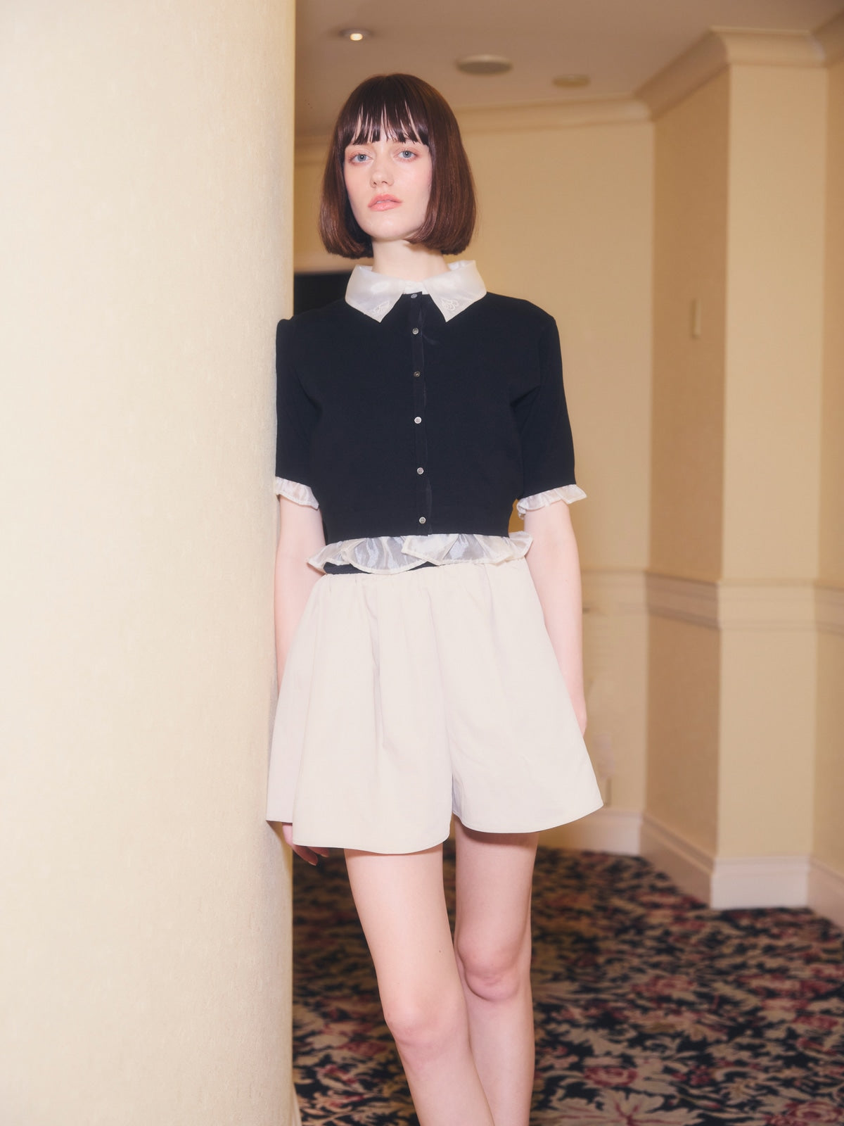SIGN COLLAR CARDIGAN