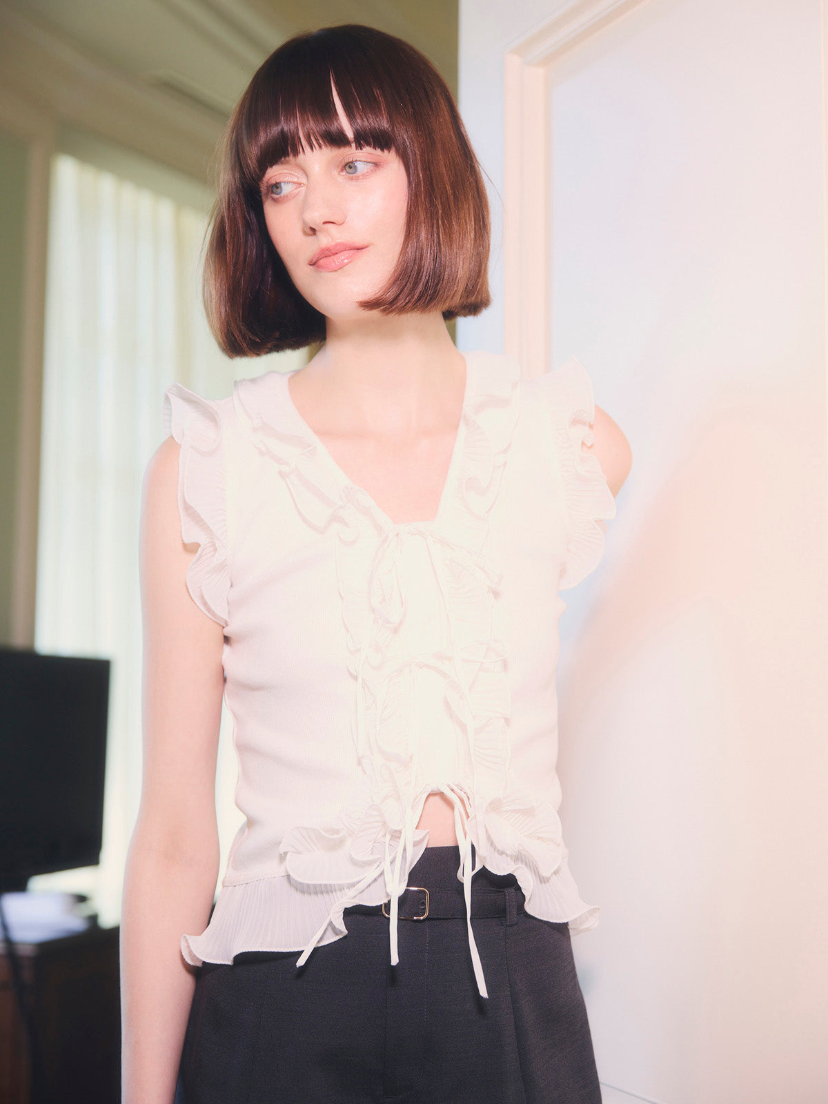 FRILL PLEATS TANK TOP