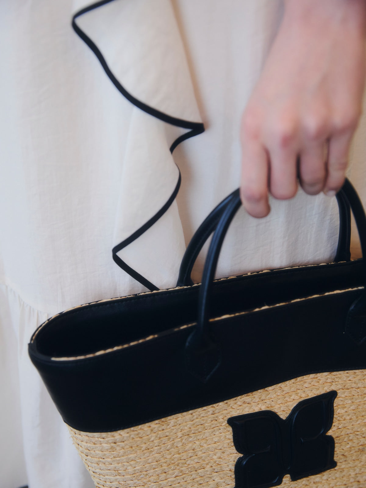 PAPILLON RIBBON STRAW BAG