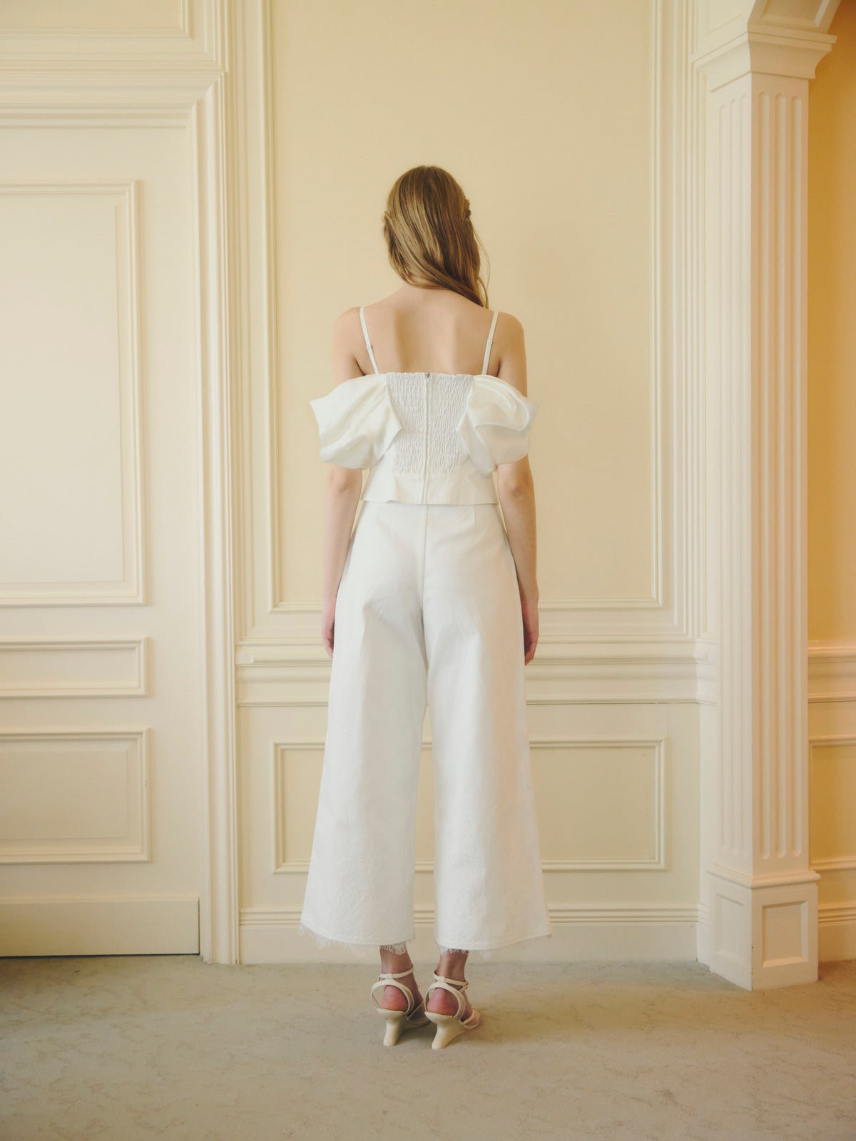 RIBBON SHOULDER TOP