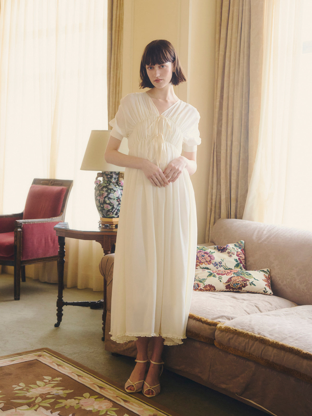 MODEL:177cm／COLOR:OFF WHITE／SIZE:36(S)