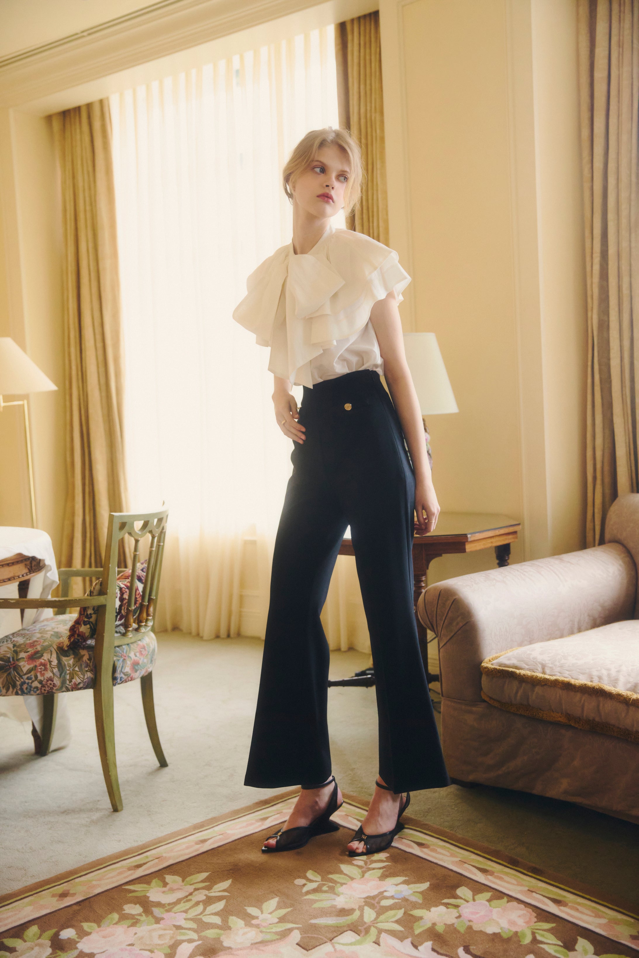 eimyっω) BELL SILHOUETTE PANTS