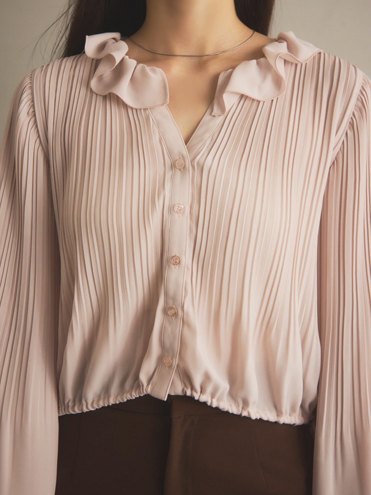 フレアスリーブプリーツブラウス