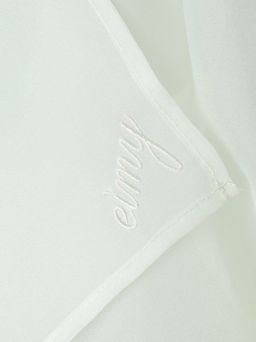 ボウタイシアーブラウス