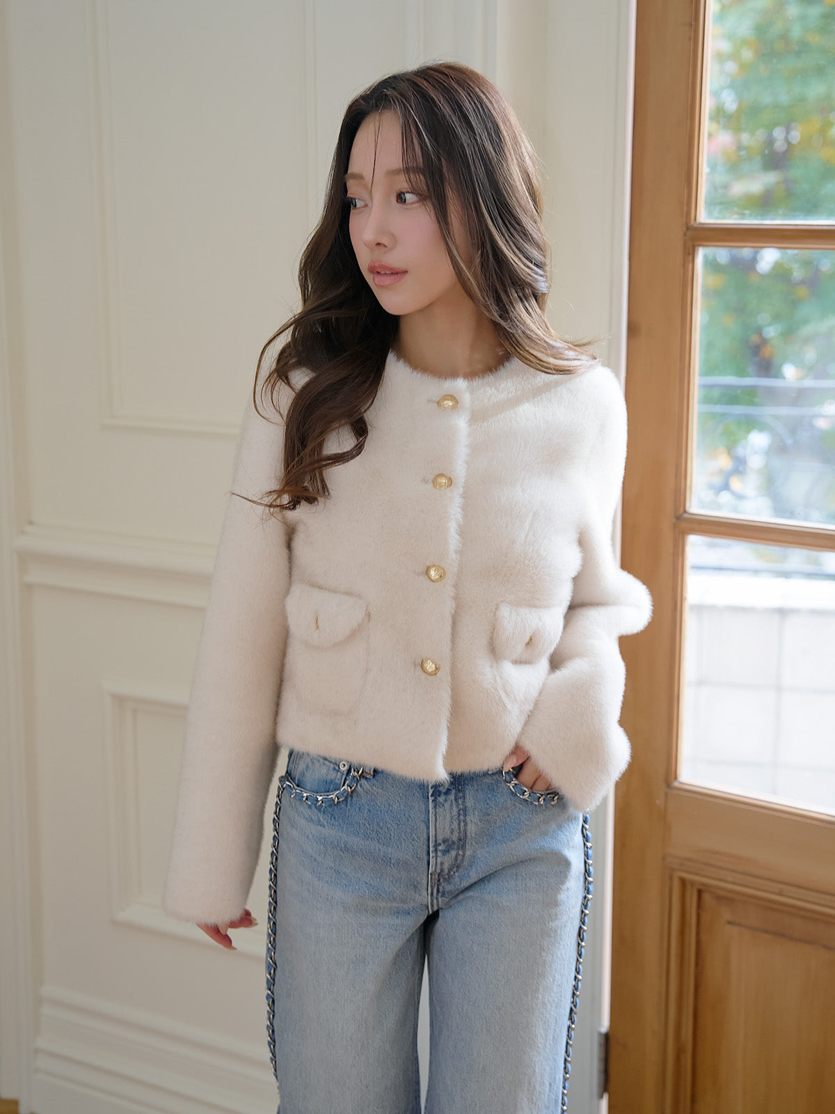ゴールドボタンフェイクファージャケット