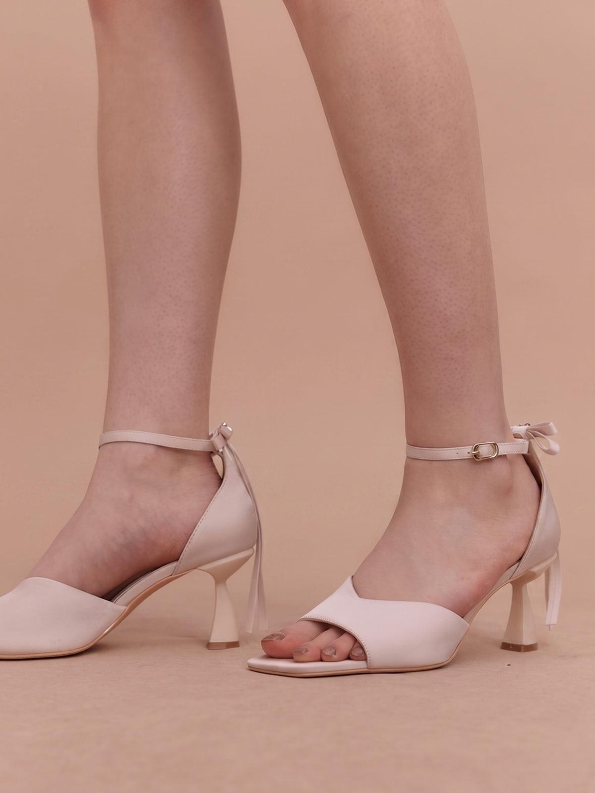 PAPILLON RIBBON SANDALS