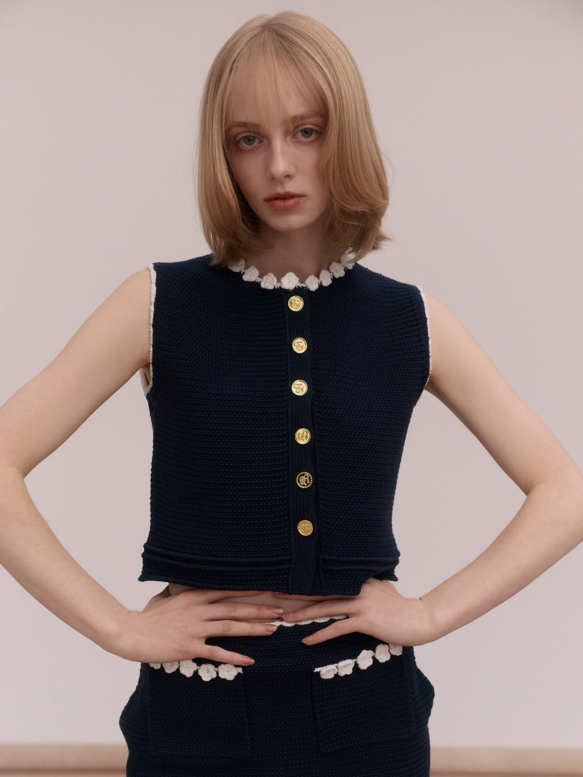 SIGN BUTTON CROCHET SET UP