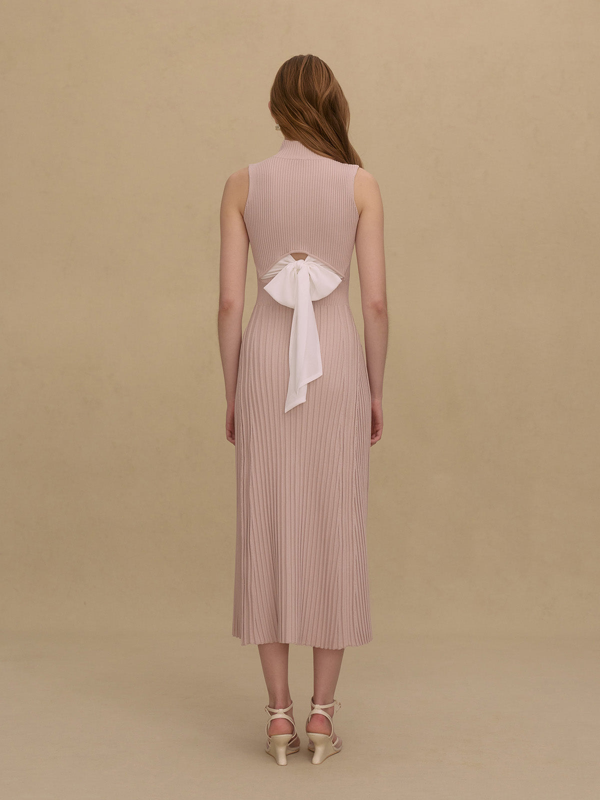 BACK RIBBON KNIT DRESS