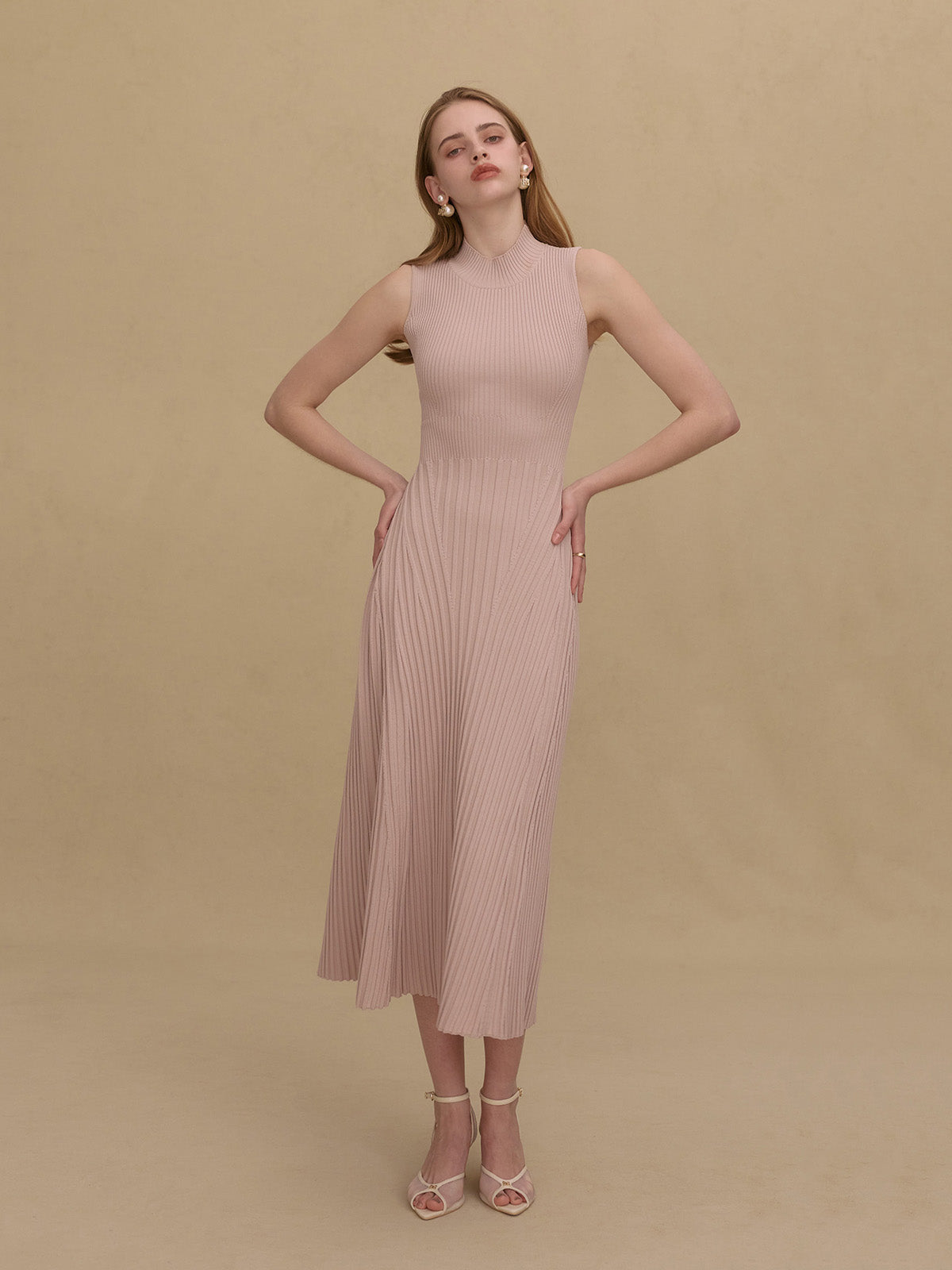 BACK RIBBON KNIT DRESS