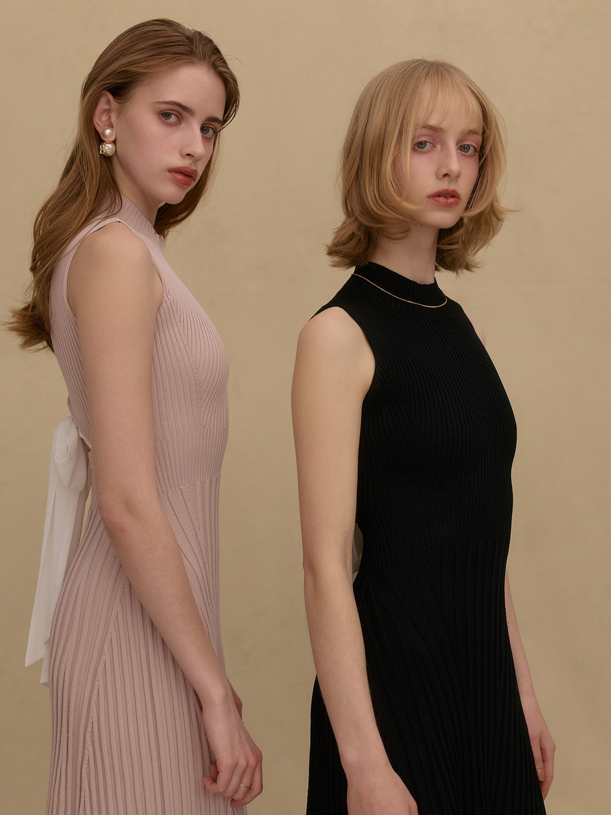 BACK RIBBON KNIT DRESS