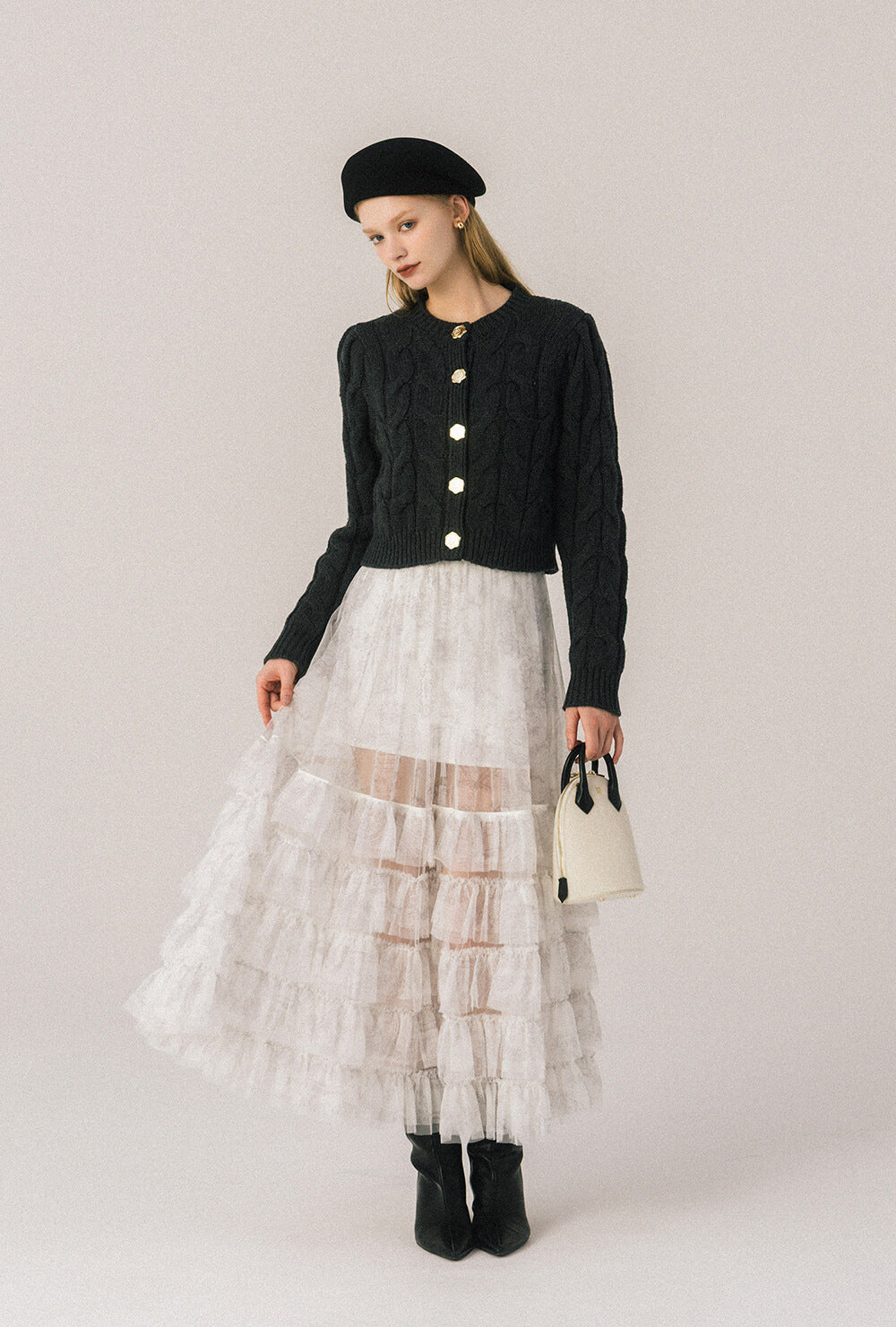 LOOK 06