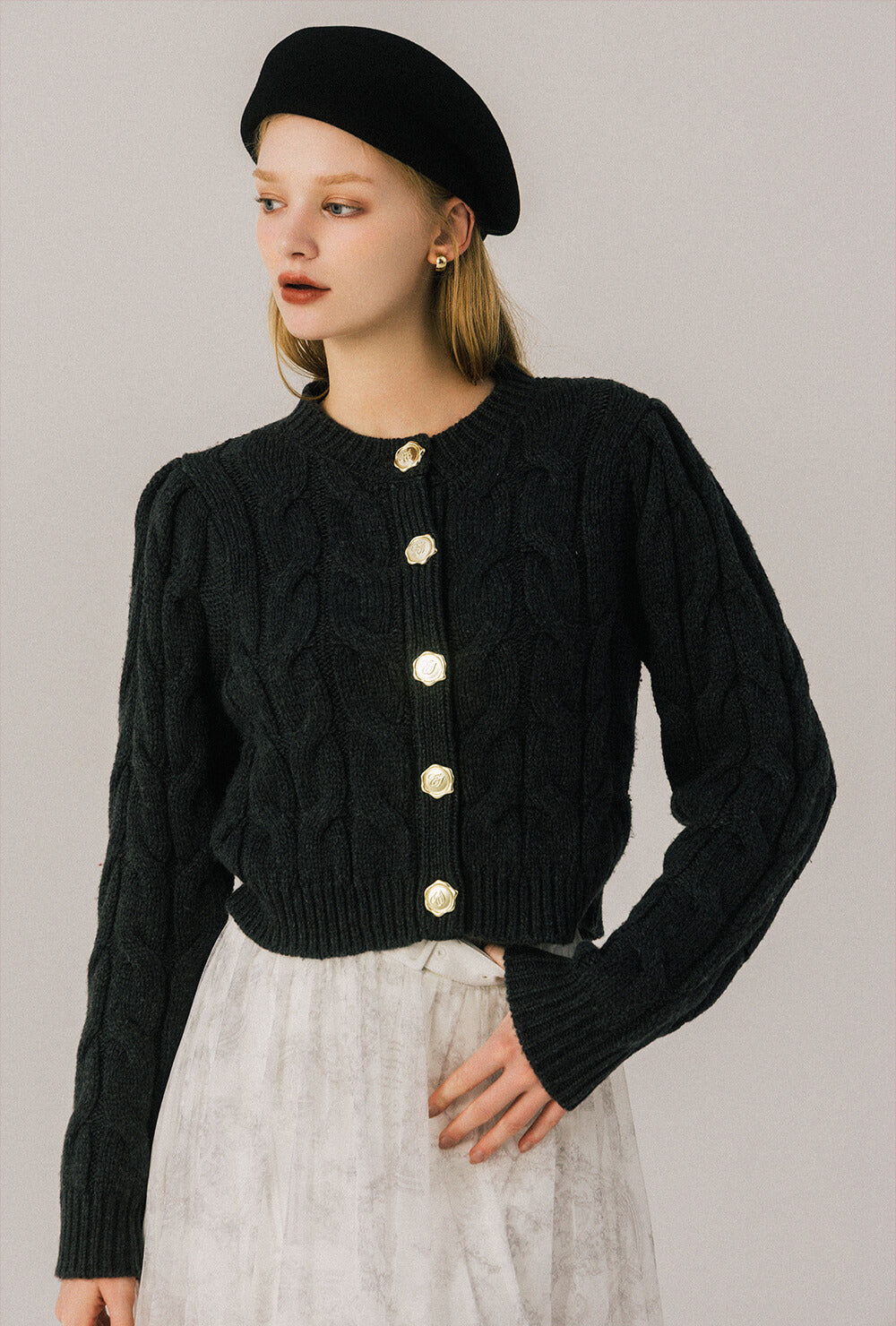 LOOK 06