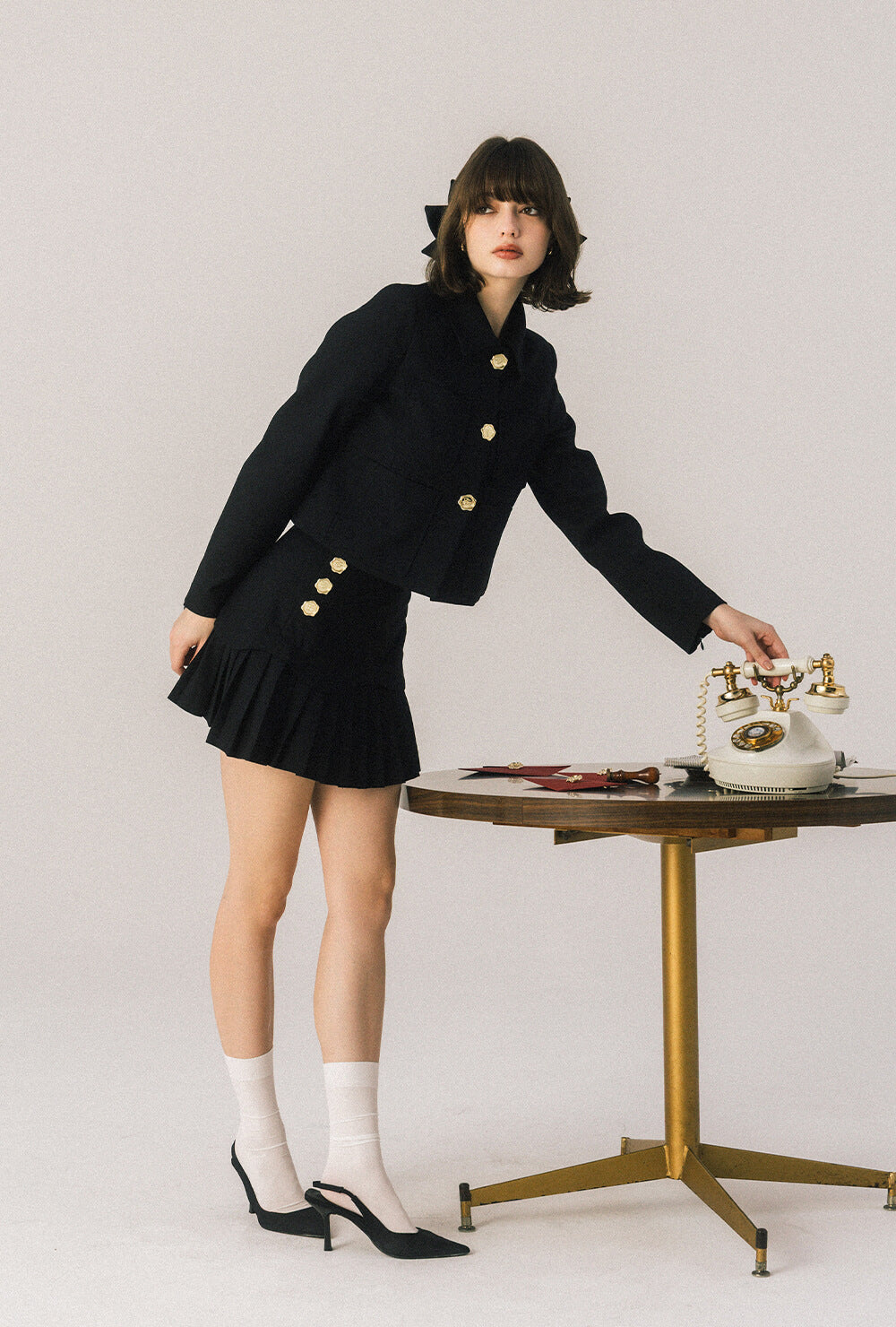 LOOK 01