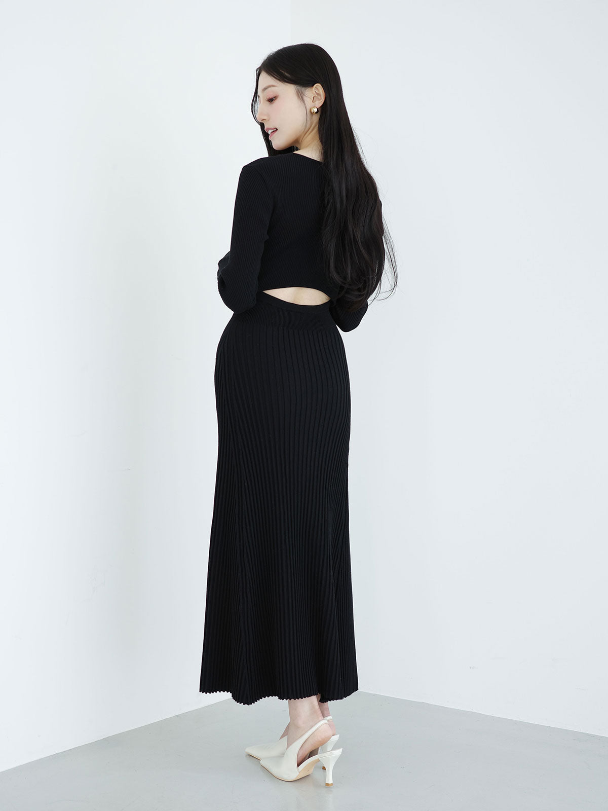 リブニットフレアワンピース