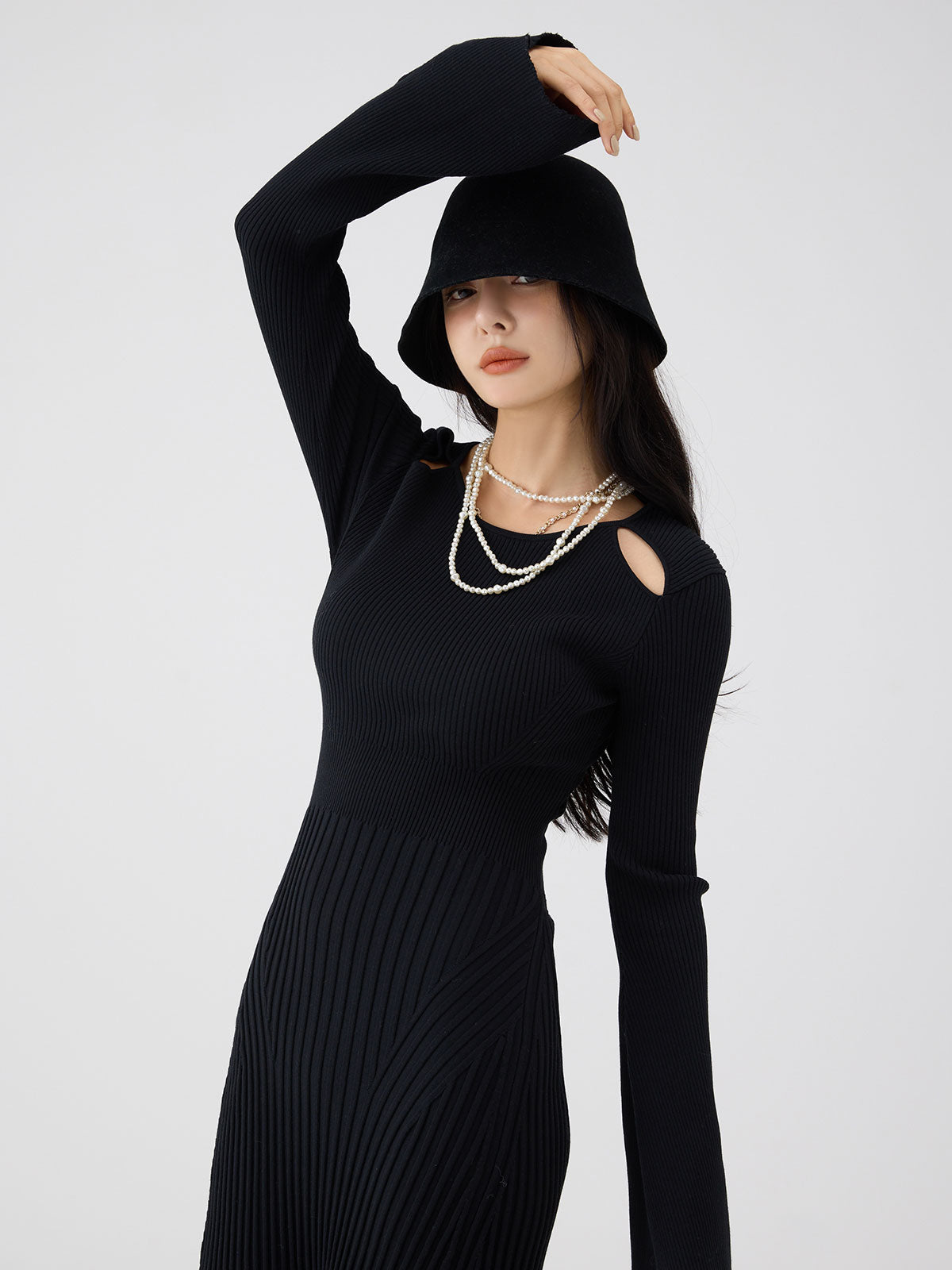 リブニットフレアワンピース