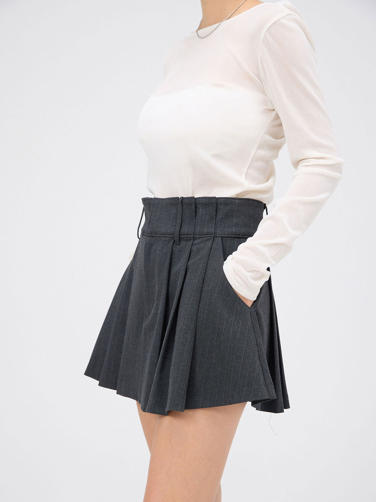 ボックスプリーツミニスカート