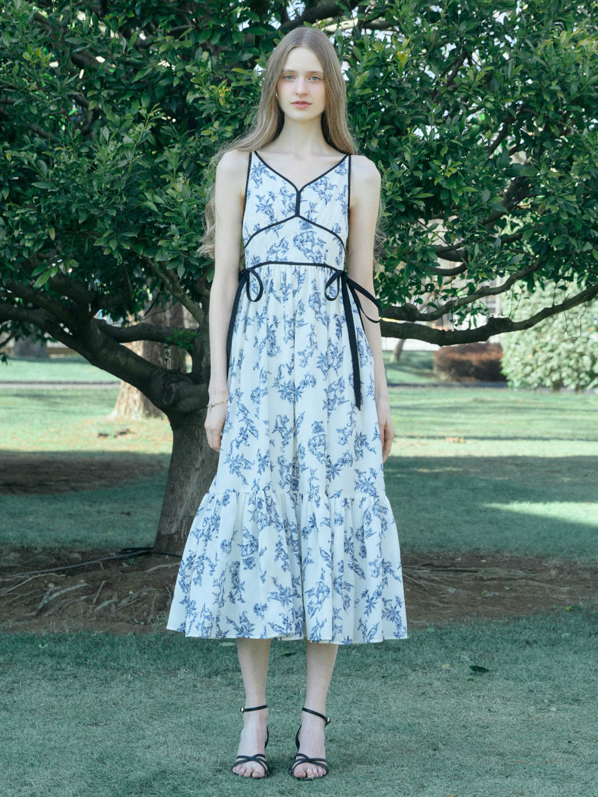 SIDE RIBBON JOUY DRESS