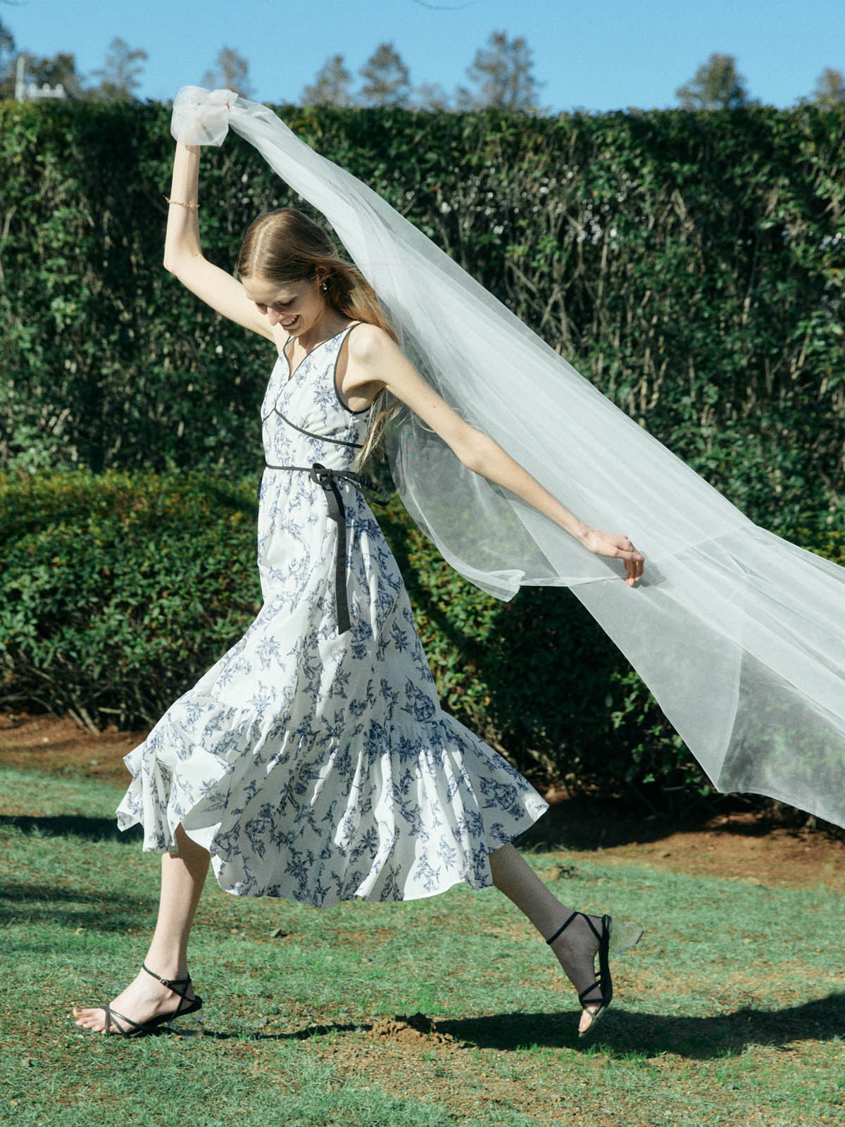 SIDE RIBBON JOUY DRESS