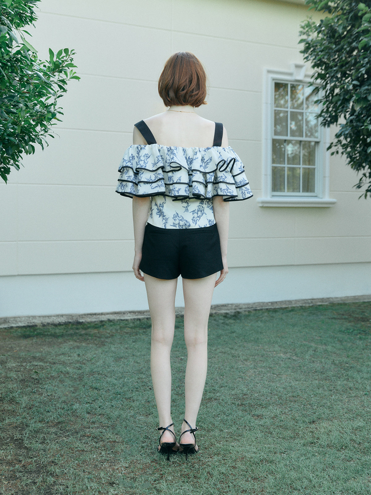 OFF SHOULDER JOUY FRILL TOPS