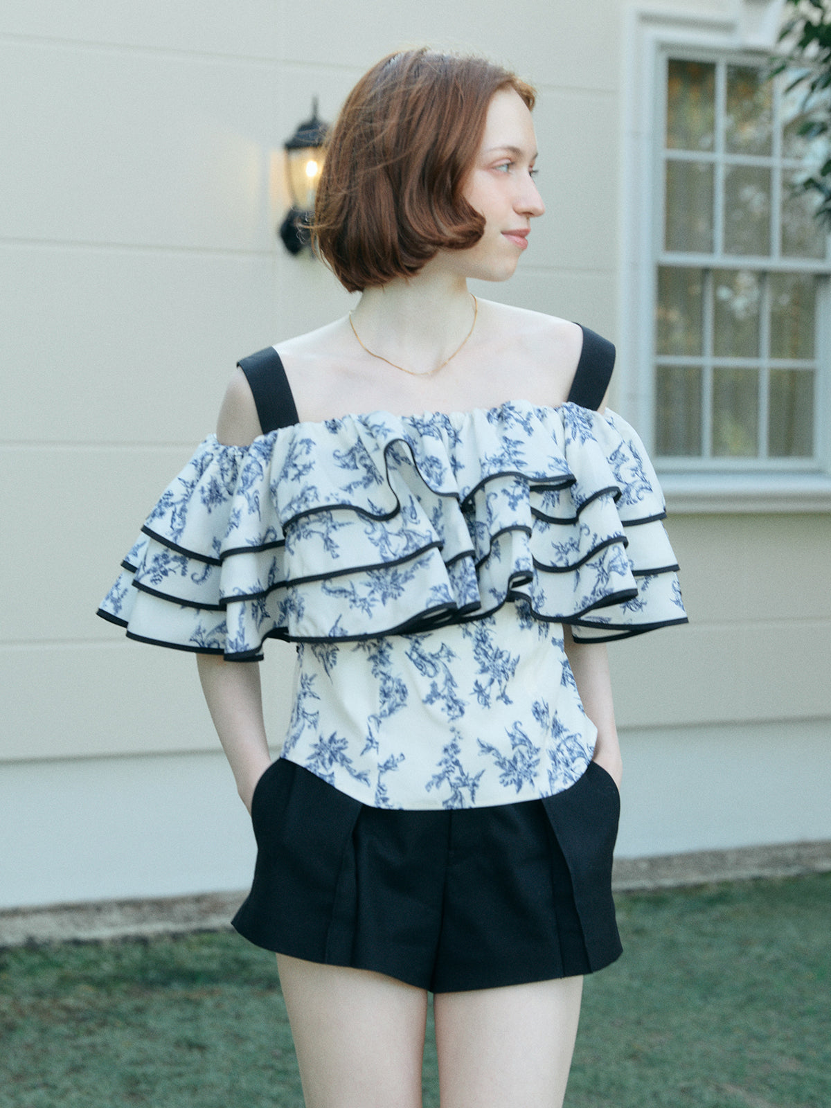 OFF SHOULDER JOUY FRILL TOPS