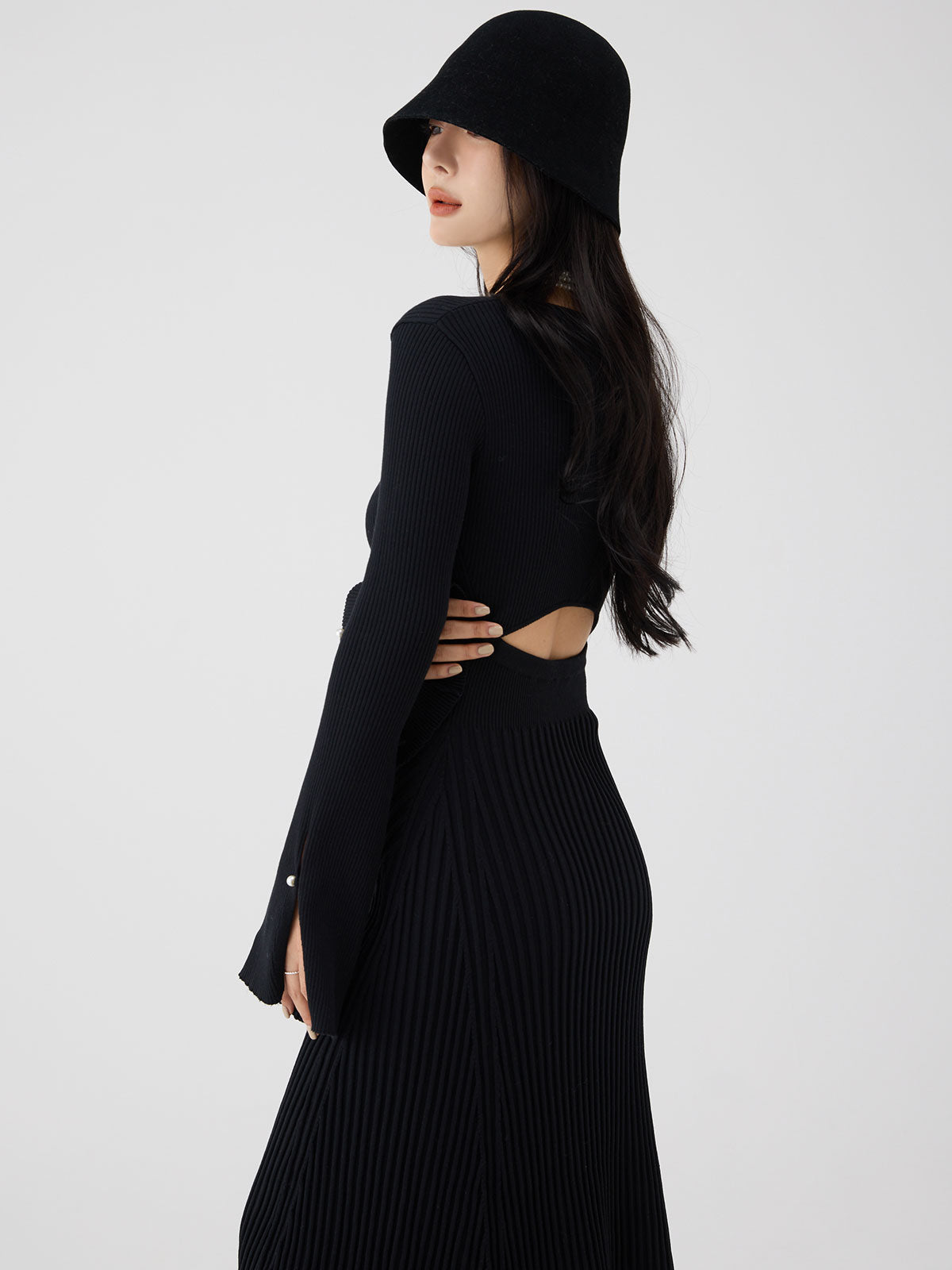 リブニットフレアワンピース