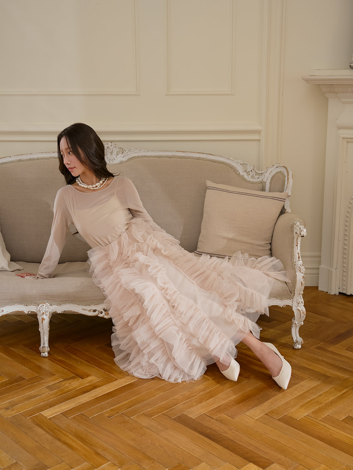 MODEL:160cm／COLOR:PINK BEIGE／SIZE:34