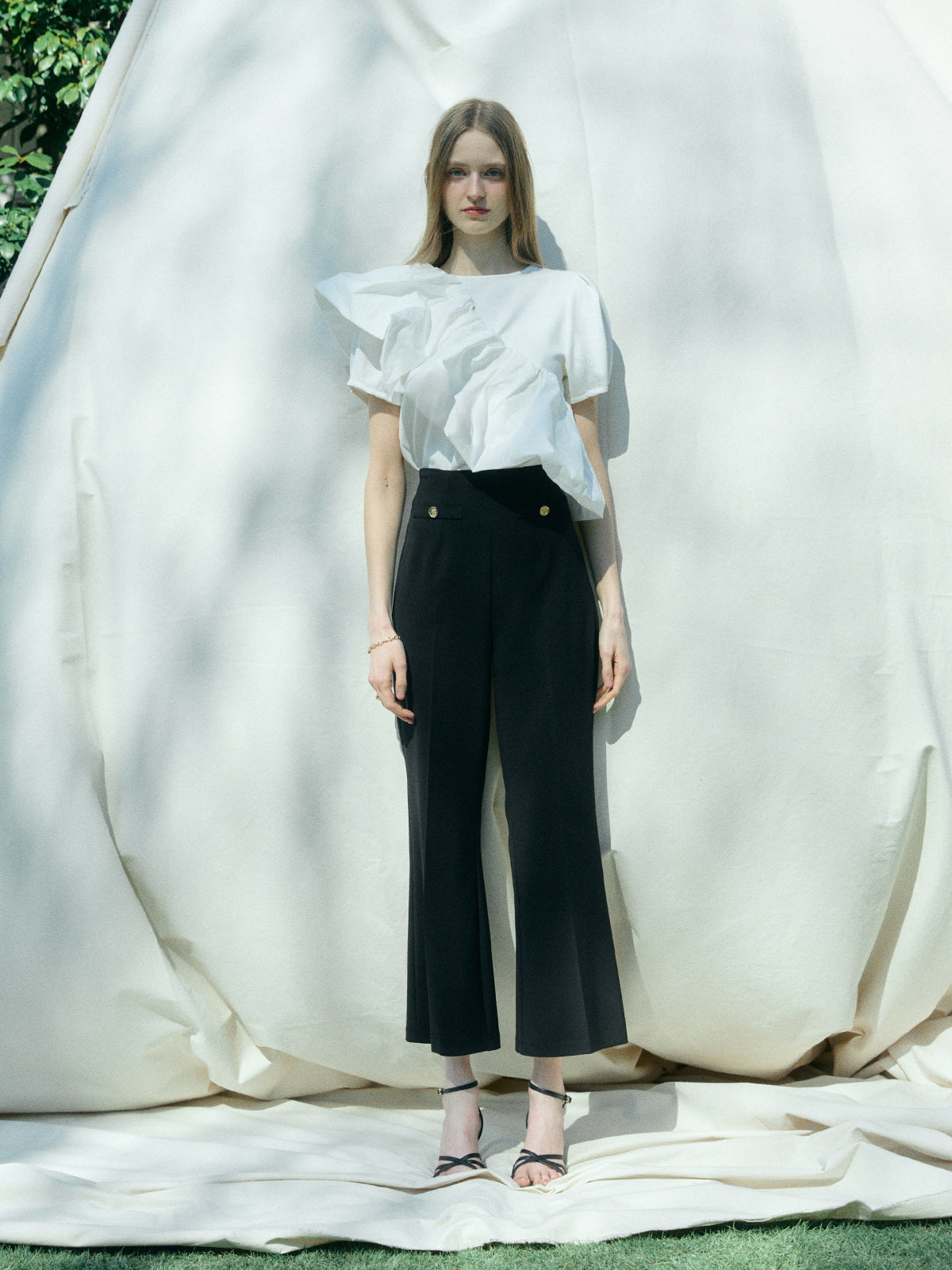 BELL SILHOUETTE PANTS