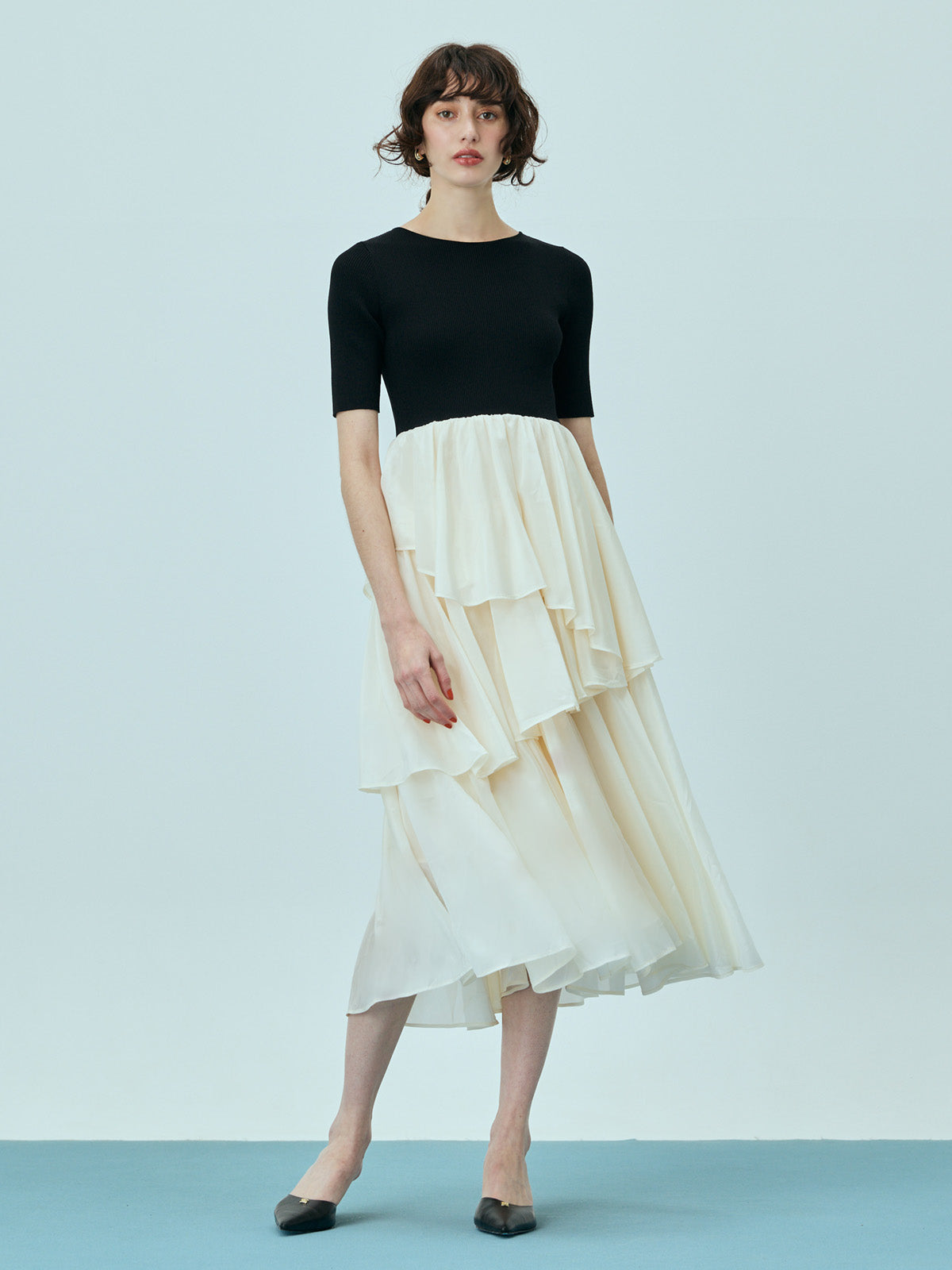 MODEL:176cm／COLOR:BLACK／SIZE:36(S)