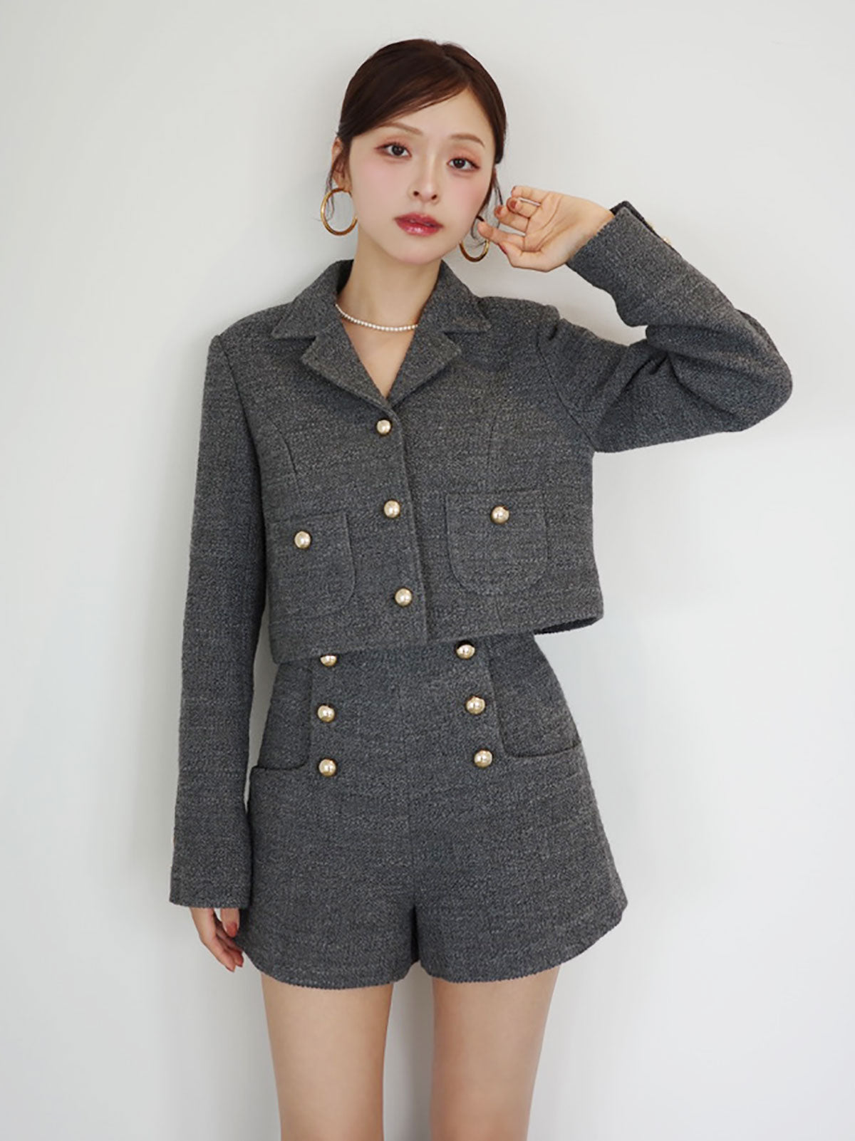 MODEL:170cm／COLOR:CHARCOAL GREY／SIZE:F