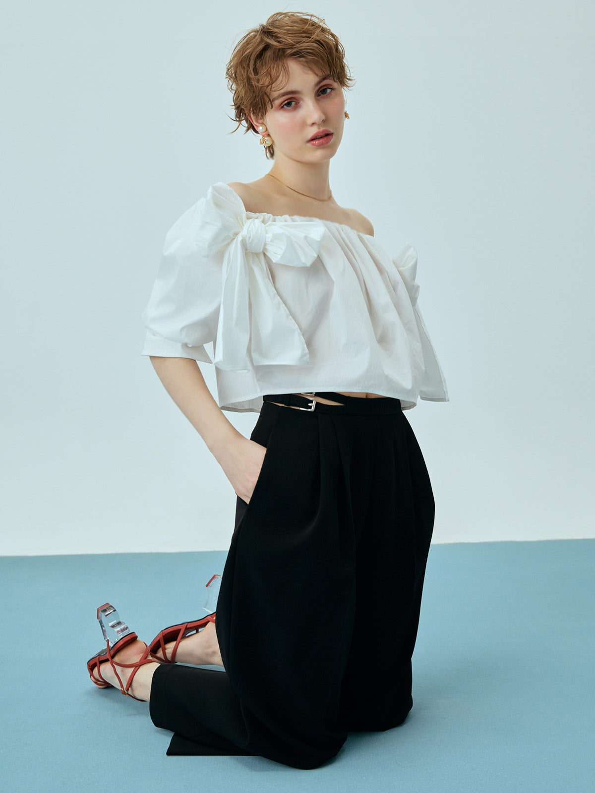 MODEL:168cm／COLOR:BLACK／SIZE:36(S)