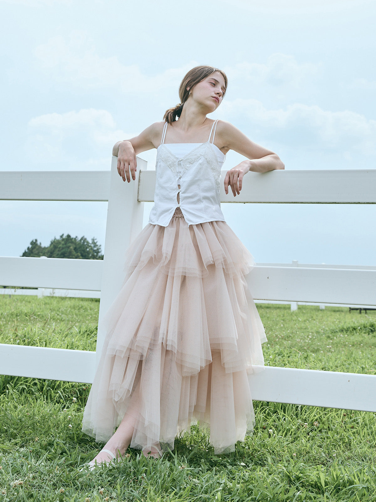 MODEL:175cm／COLOR:PINK BEIGE／SIZE:F