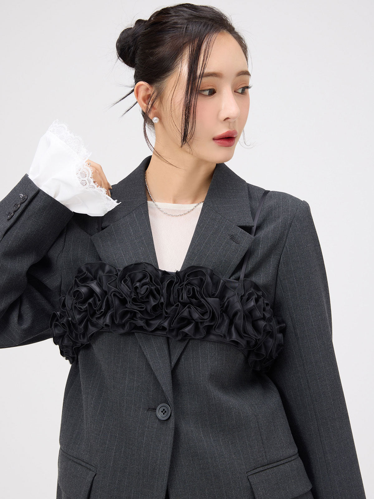 MODEL:165cm／COLOR:BLACK／SIZE:F