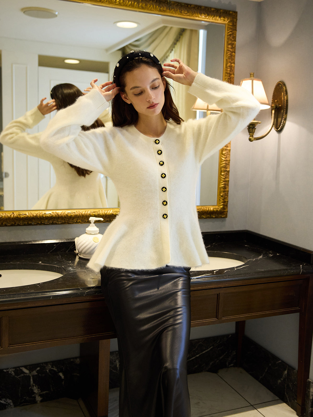 ビジューカチューシャ