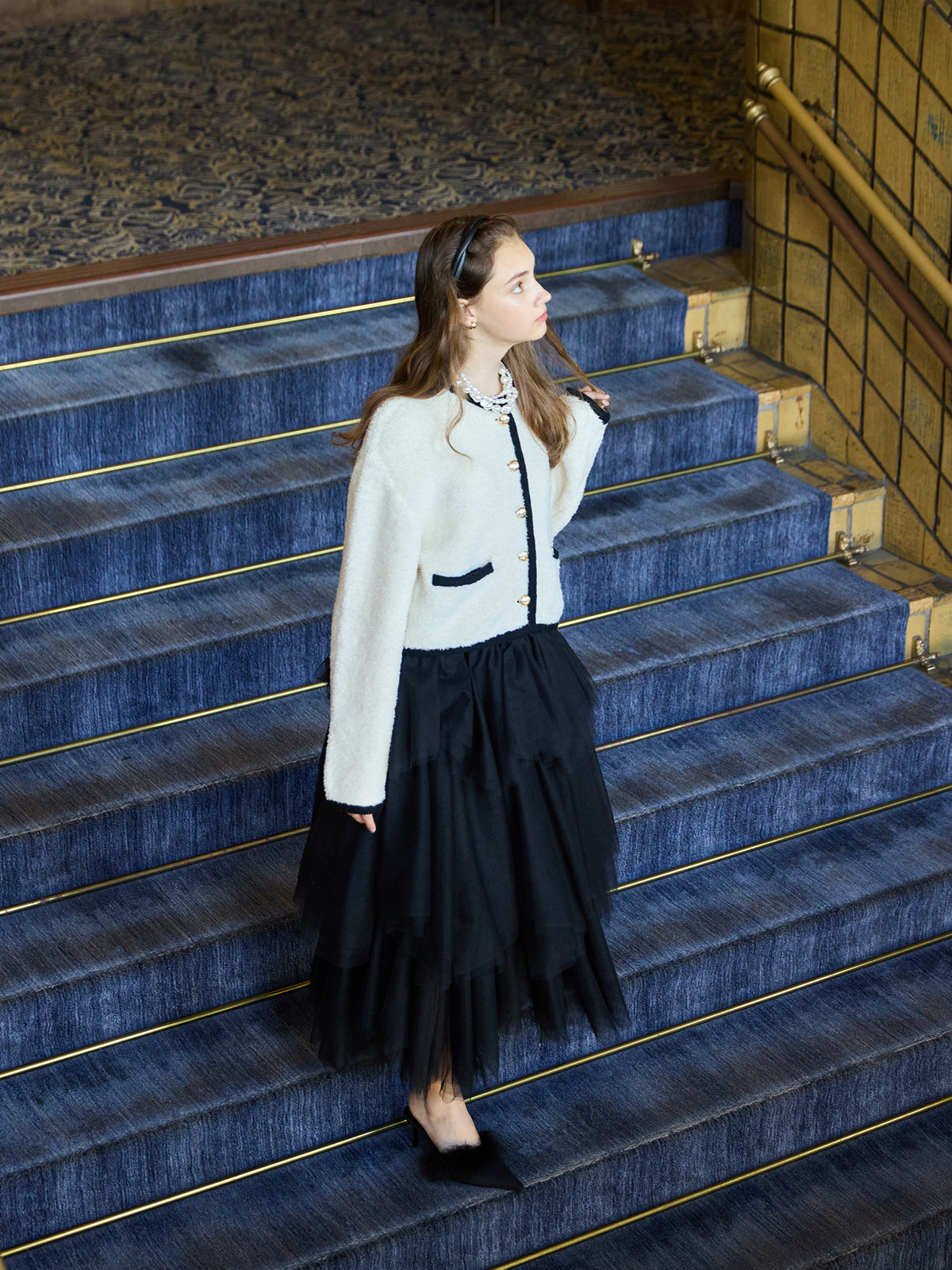 フェザーポインテッドミュール