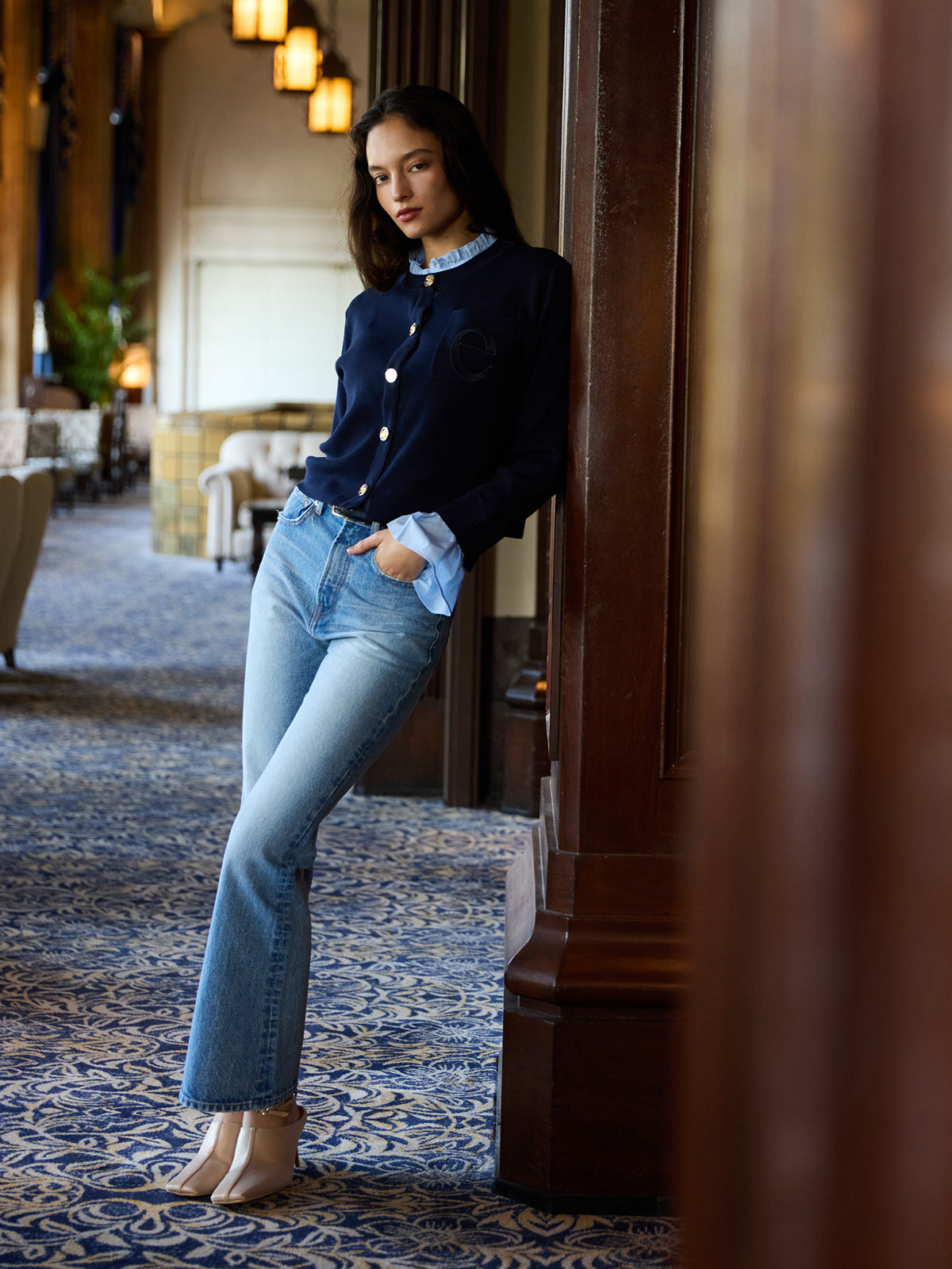 スクエアトゥアンクルストラップミュール