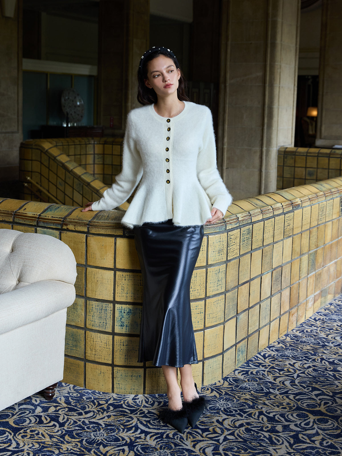 MODEL:172cm／COLOR:BLACK／SIZE:S