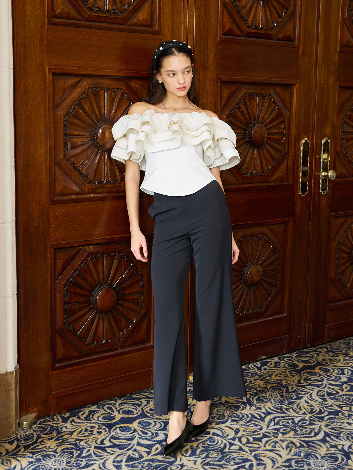 パフフリルオフショルダートップス