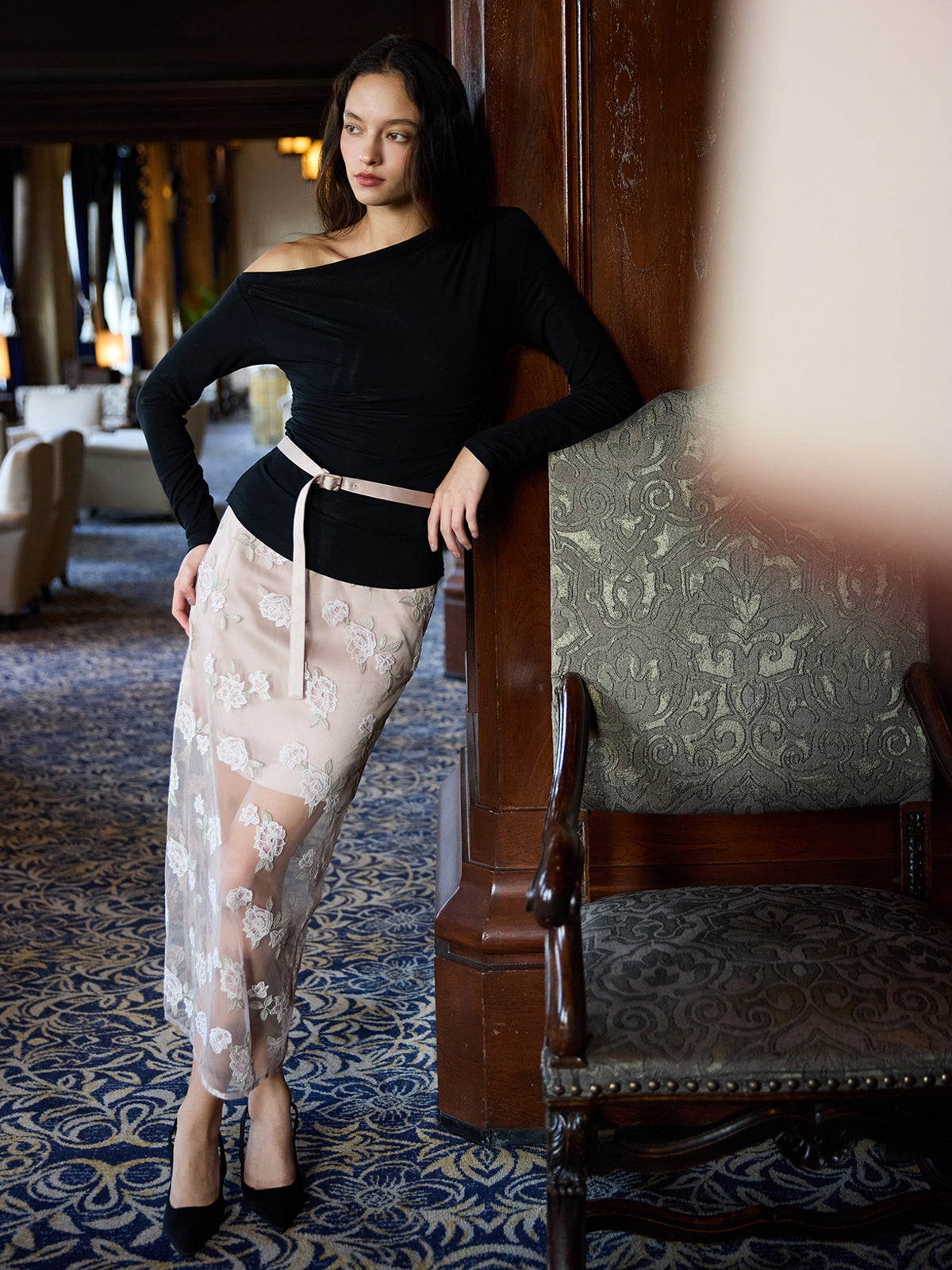 ドレープワンショルダートップス