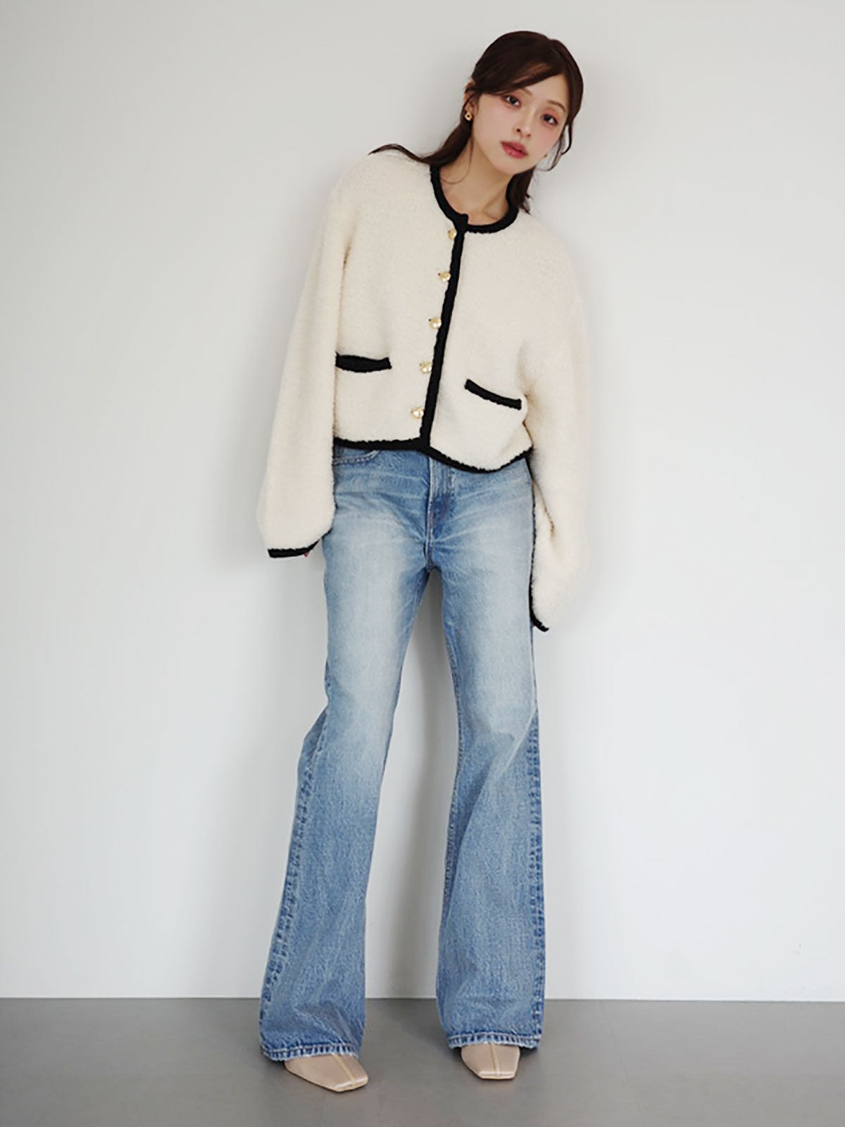 MODEL:170cm／COLOR:LIGHT BLUE／SIZE:25