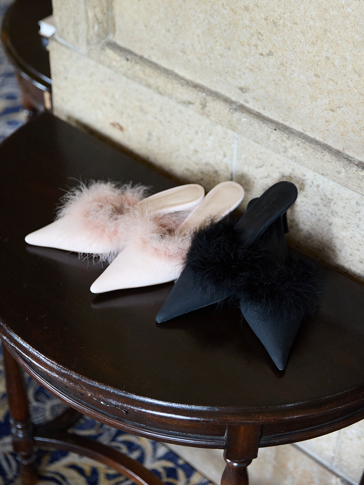 フェザーポインテッドミュール