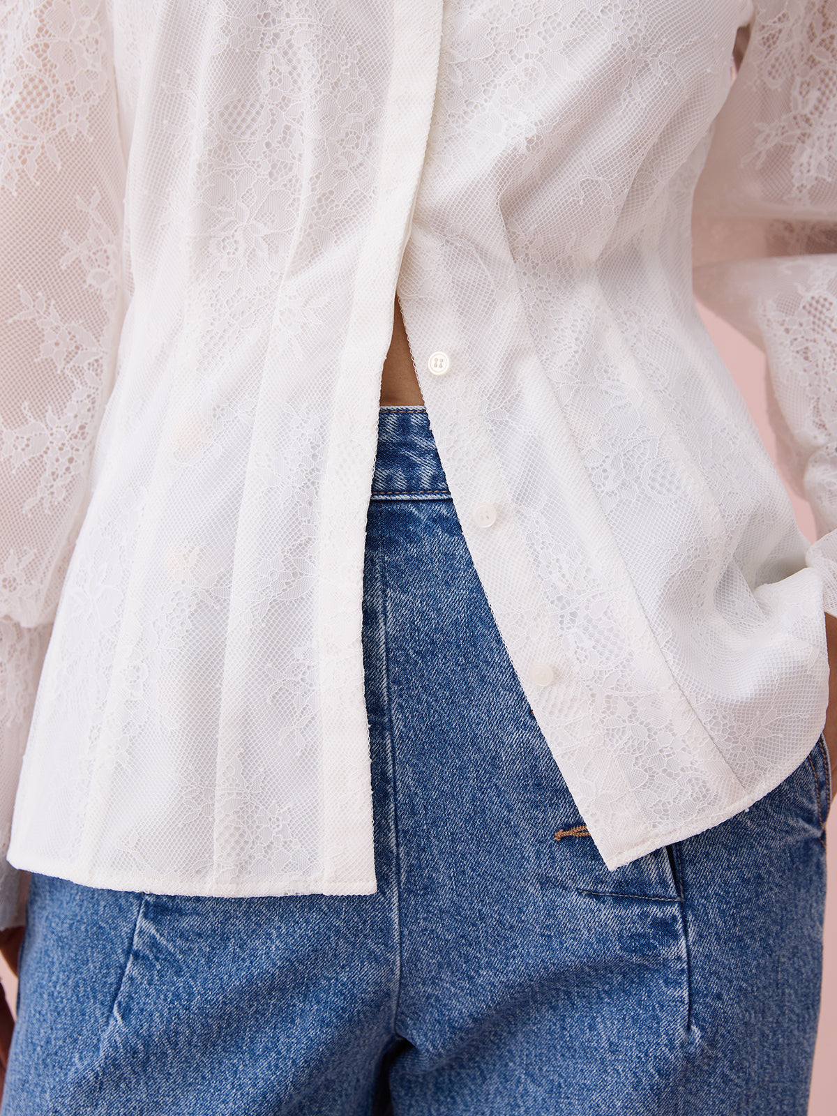 レースオフショルトップス