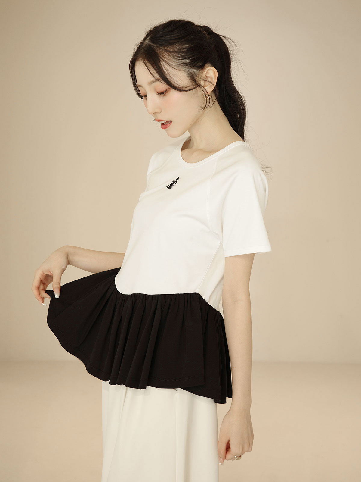 バリエプリントぺプラムTシャツ