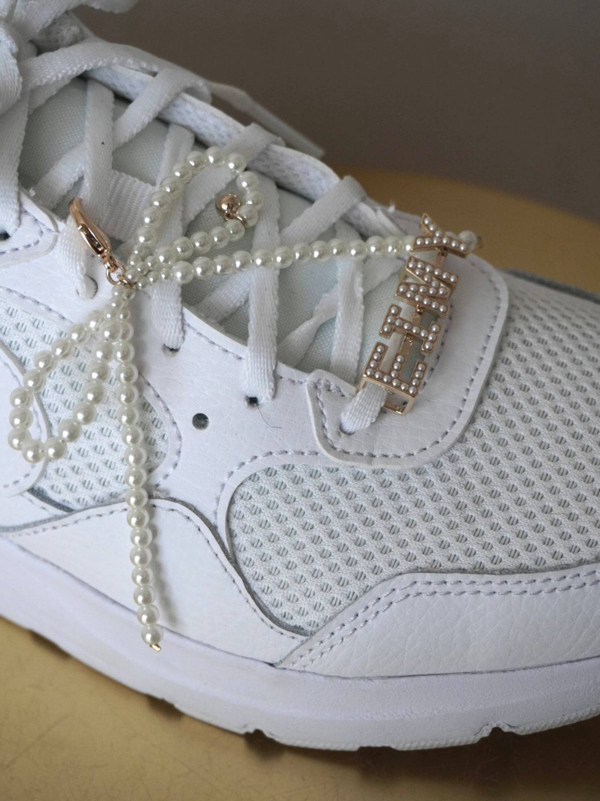 EIMYパールリボンシュークリップ