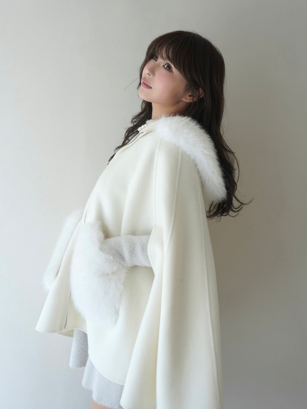 ファーポケットマントコート