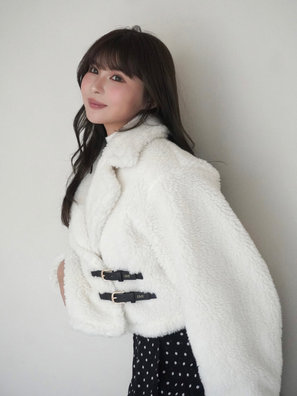 ベルトディテールボアショートコート