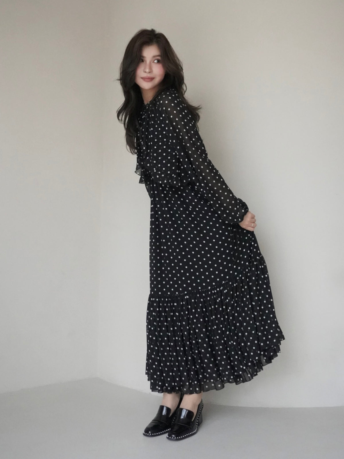 MODEL:169cm／COLOR:BLACK／SIZE:36