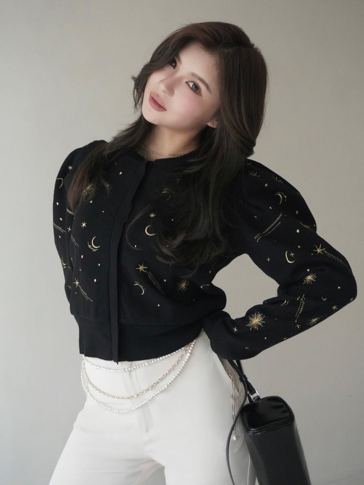 スターエンブロイダリーニット