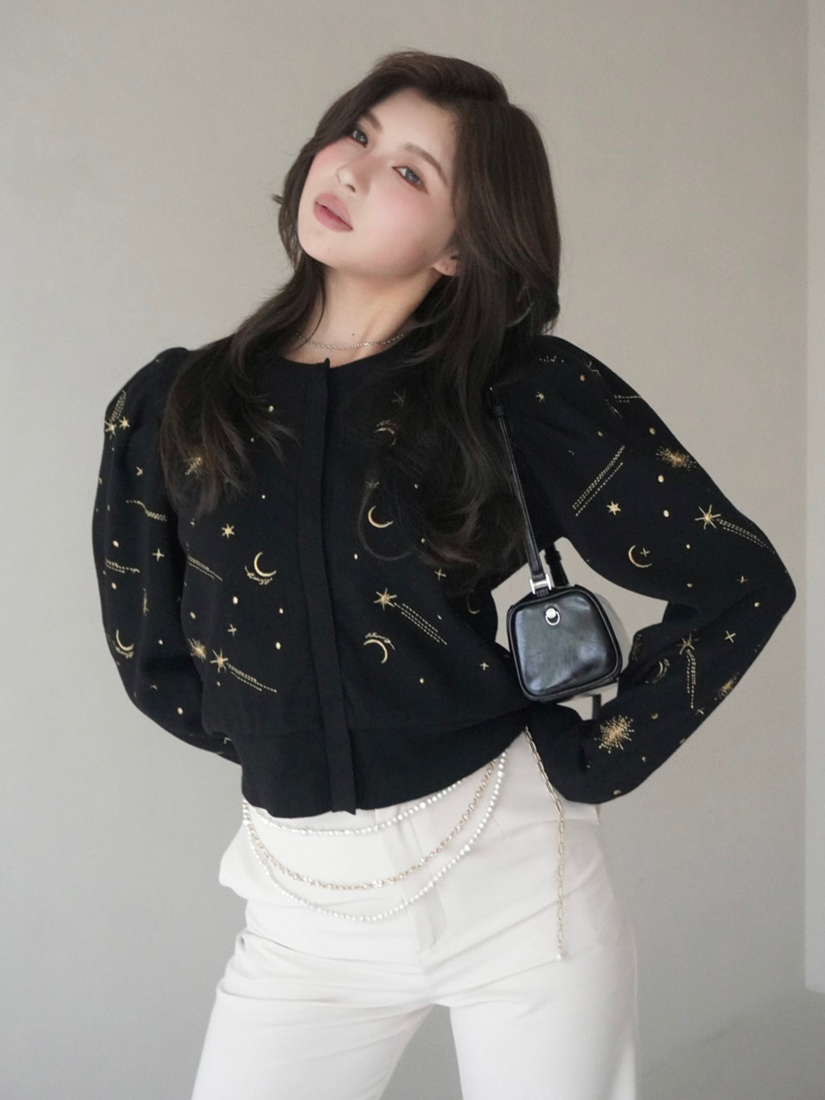 スターエンブロイダリーニット